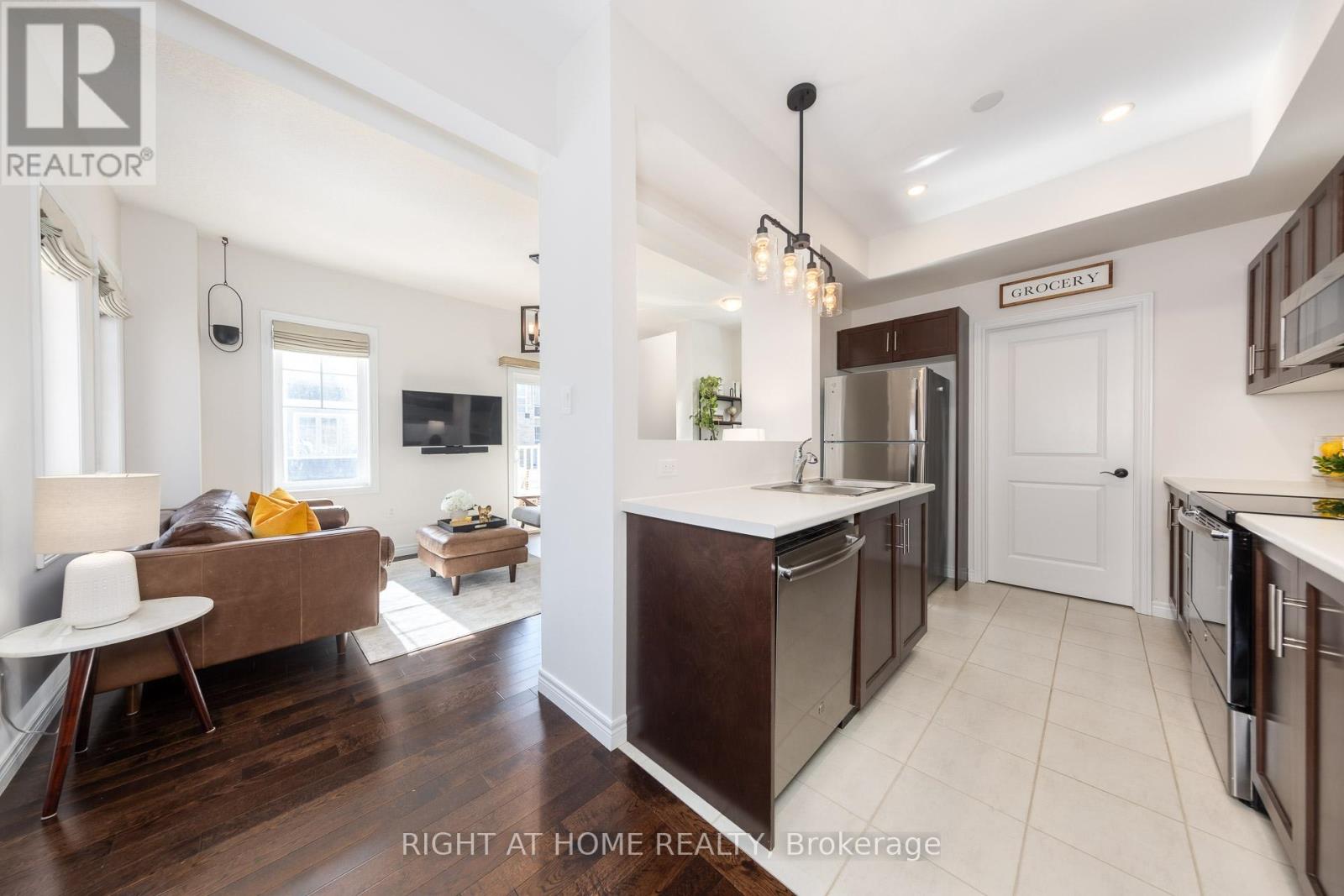 21 Marr Lane, Hamilton, Ontario  L9K 0K1 - Photo 17 - X12848100