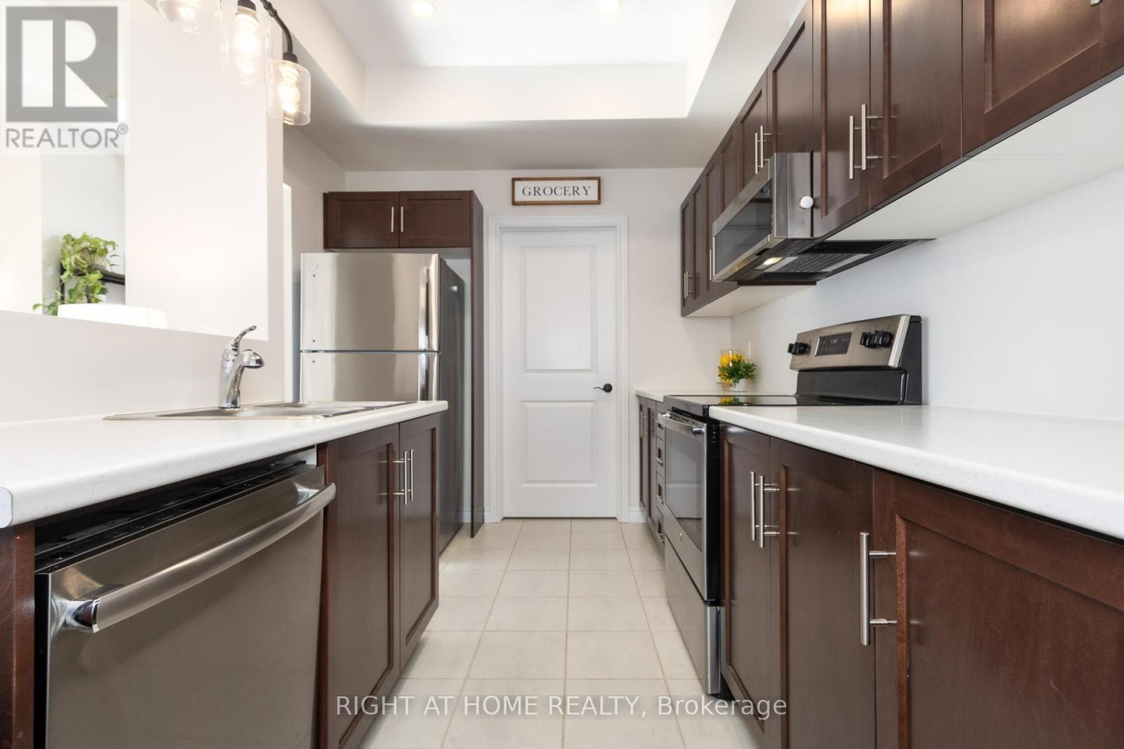 21 Marr Lane, Hamilton, Ontario  L9K 0K1 - Photo 18 - X12848100