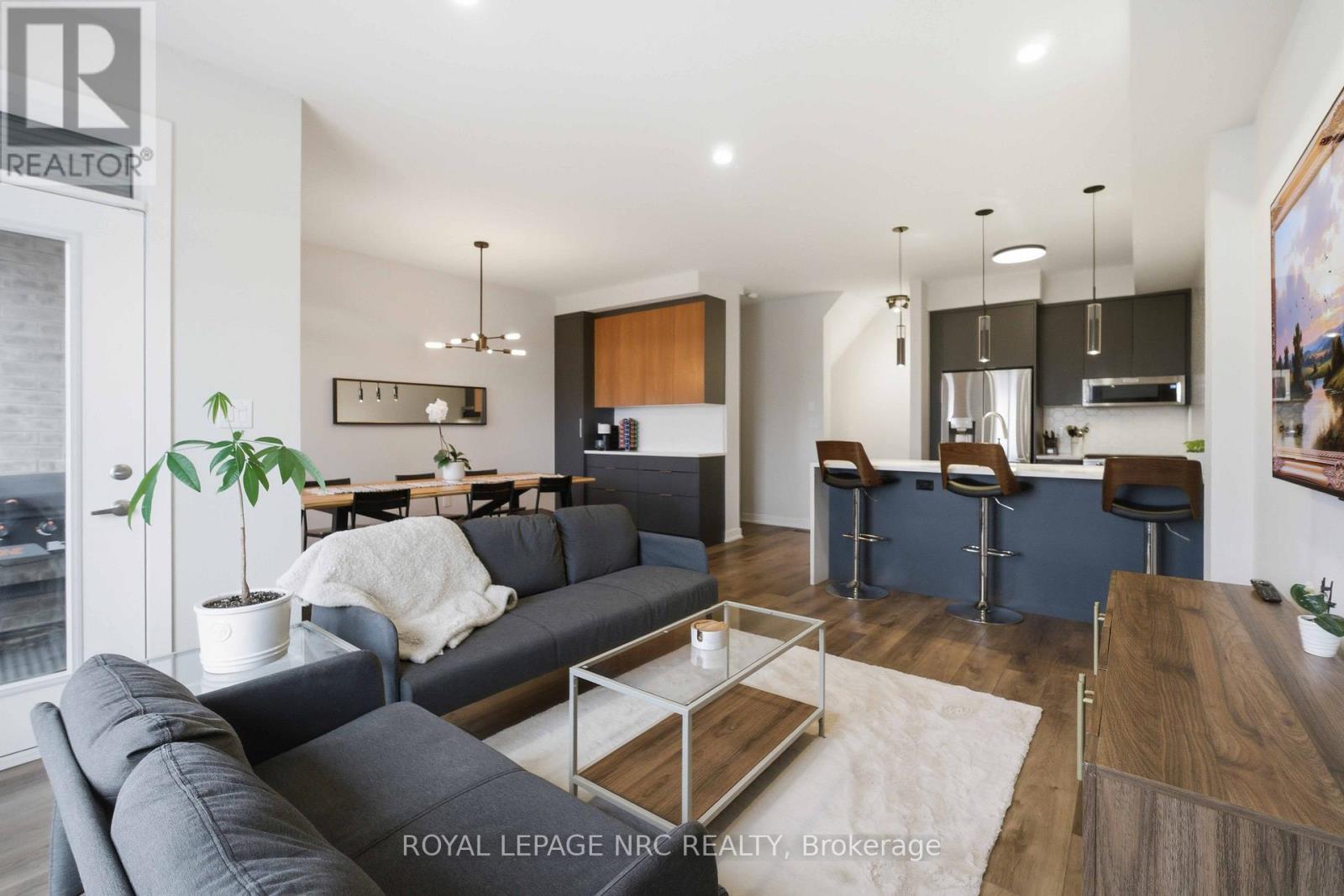 66 - 590 North Service Road, Hamilton, Ontario  L8E 0K5 - Photo 10 - X12848112