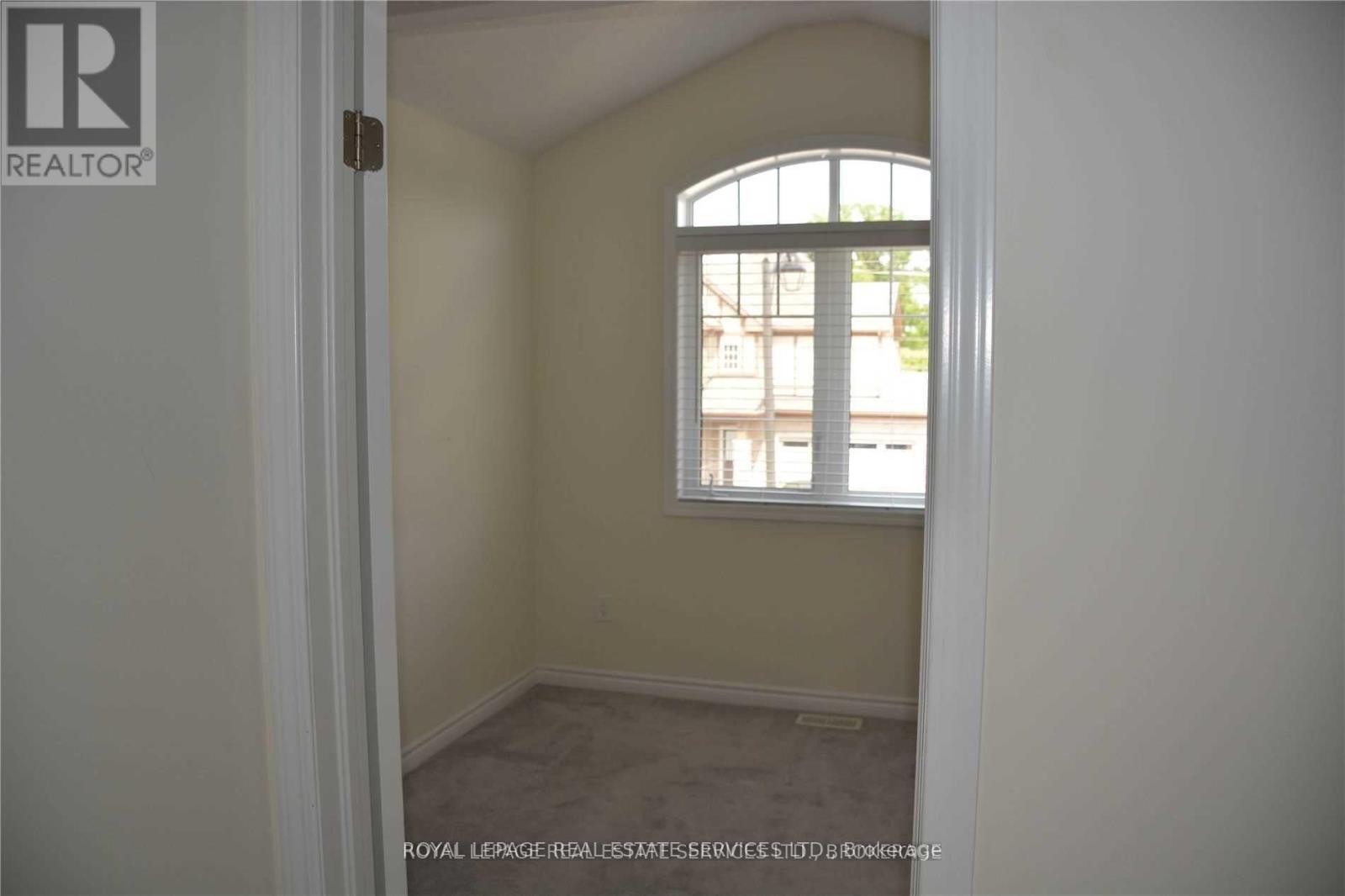 98 Mcmonies Drive, Hamilton, Ontario  L8B 0A6 - Photo 12 - X12848126