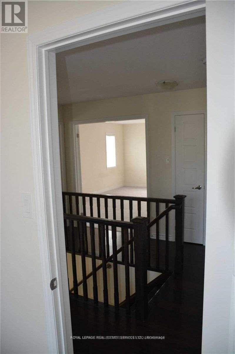 98 Mcmonies Drive, Hamilton, Ontario  L8B 0A6 - Photo 24 - X12848126