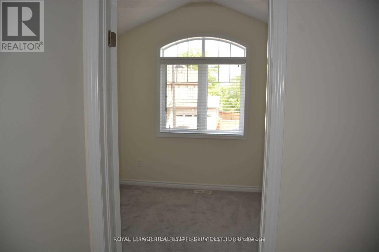 98 Mcmonies Drive, Hamilton, Ontario  L8B 0A6 - Photo 29 - X12848126