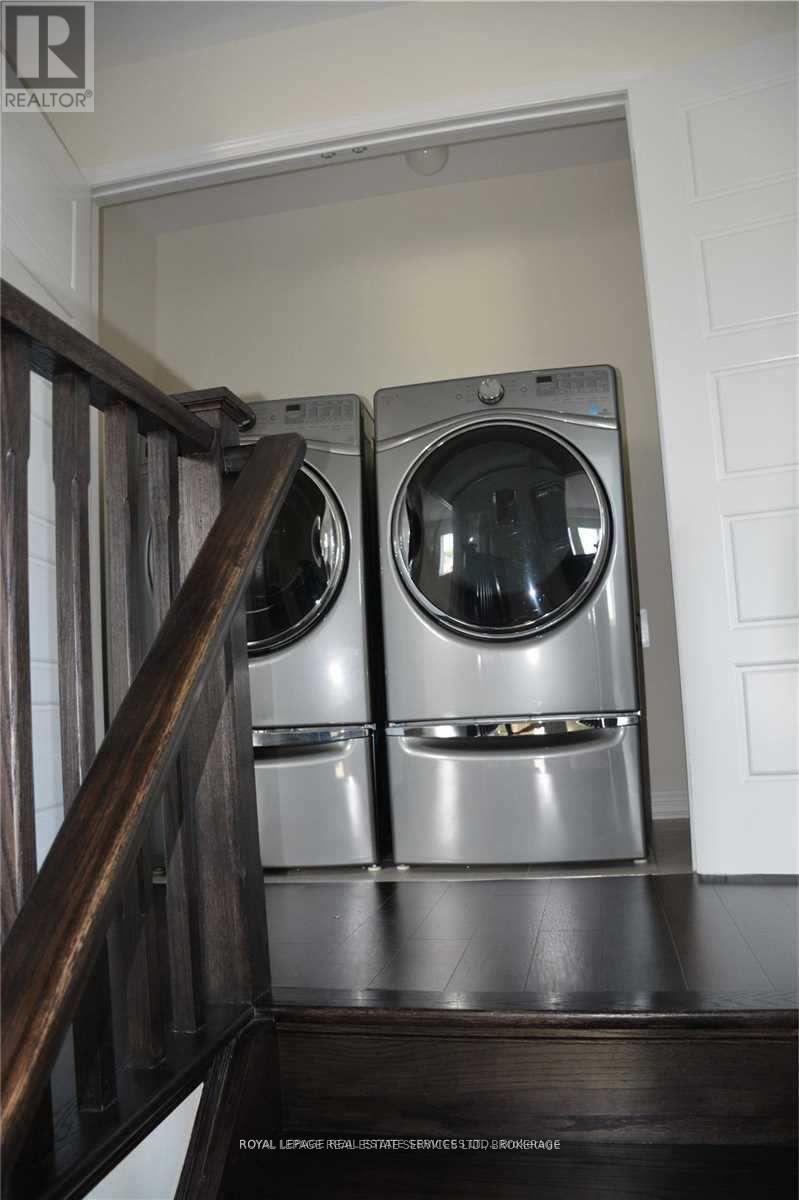 98 Mcmonies Drive, Hamilton, Ontario  L8B 0A6 - Photo 34 - X12848126