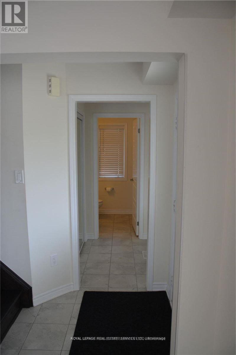 98 Mcmonies Drive, Hamilton, Ontario  L8B 0A6 - Photo 36 - X12848126