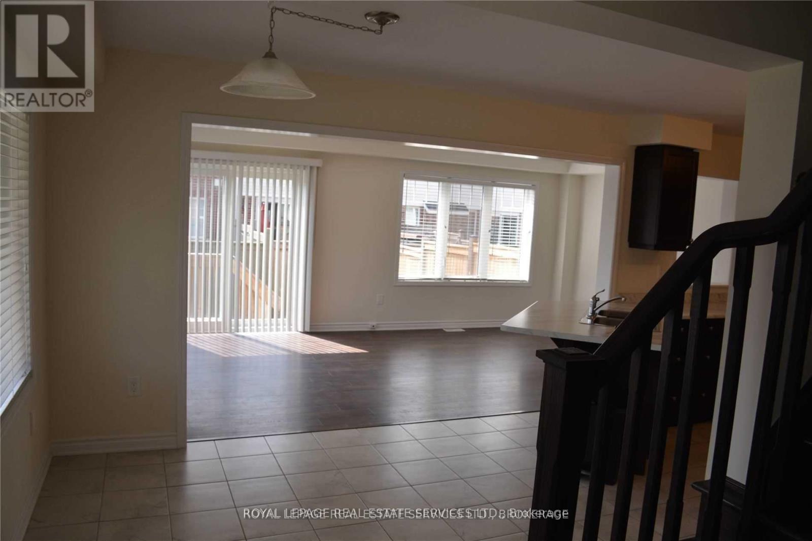 98 Mcmonies Drive, Hamilton, Ontario  L8B 0A6 - Photo 8 - X12848126