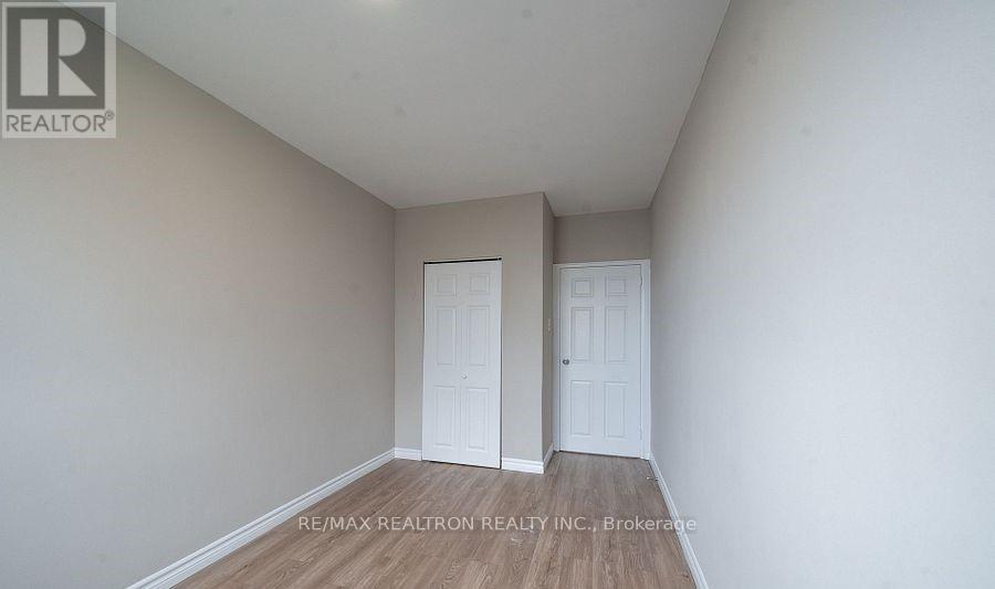 334d - 468 Ottawa Street N, Hamilton, Ontario  L8H 4A6 - Photo 4 - X12802392