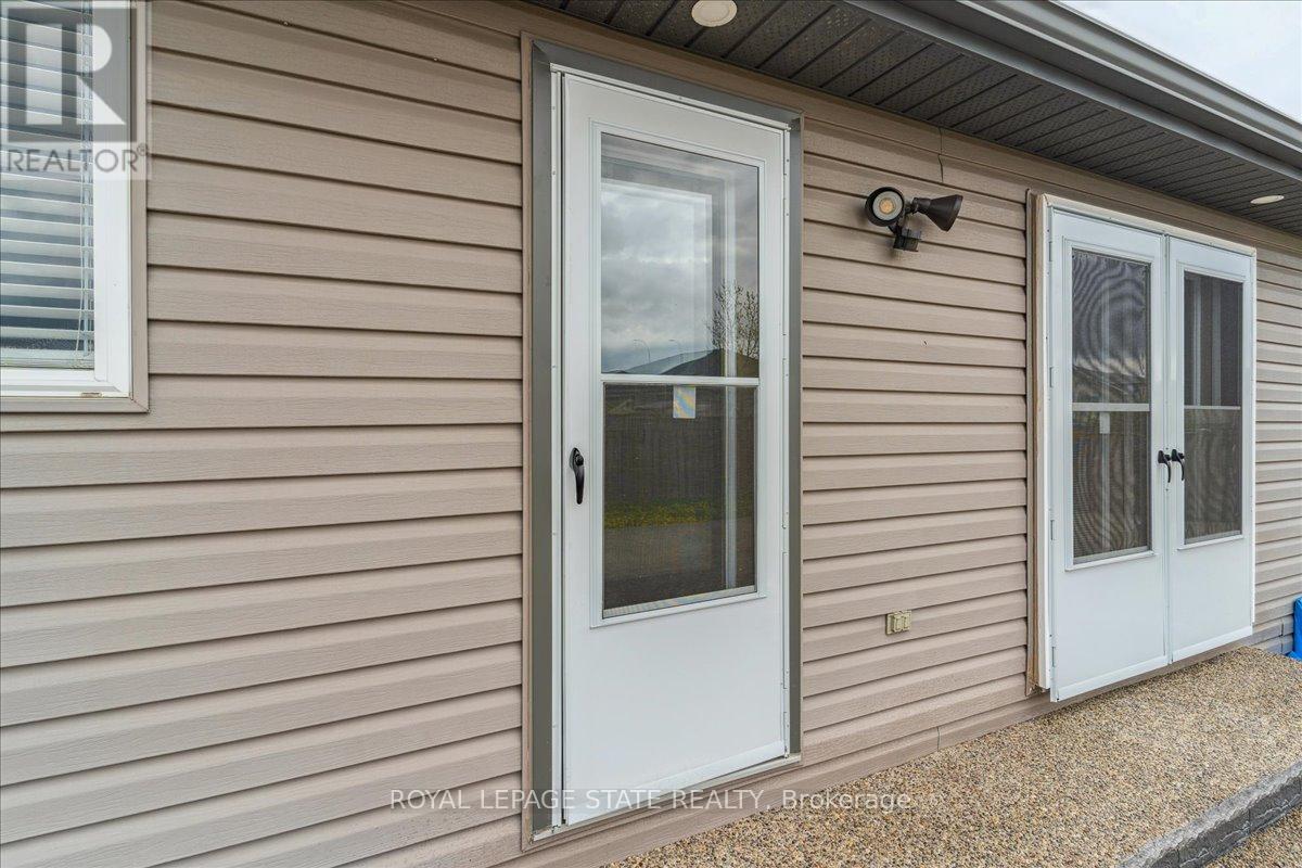 29 Mapleview Drive, Haldimand, Ontario  N0A 1H0 - Photo 36 - X12848168