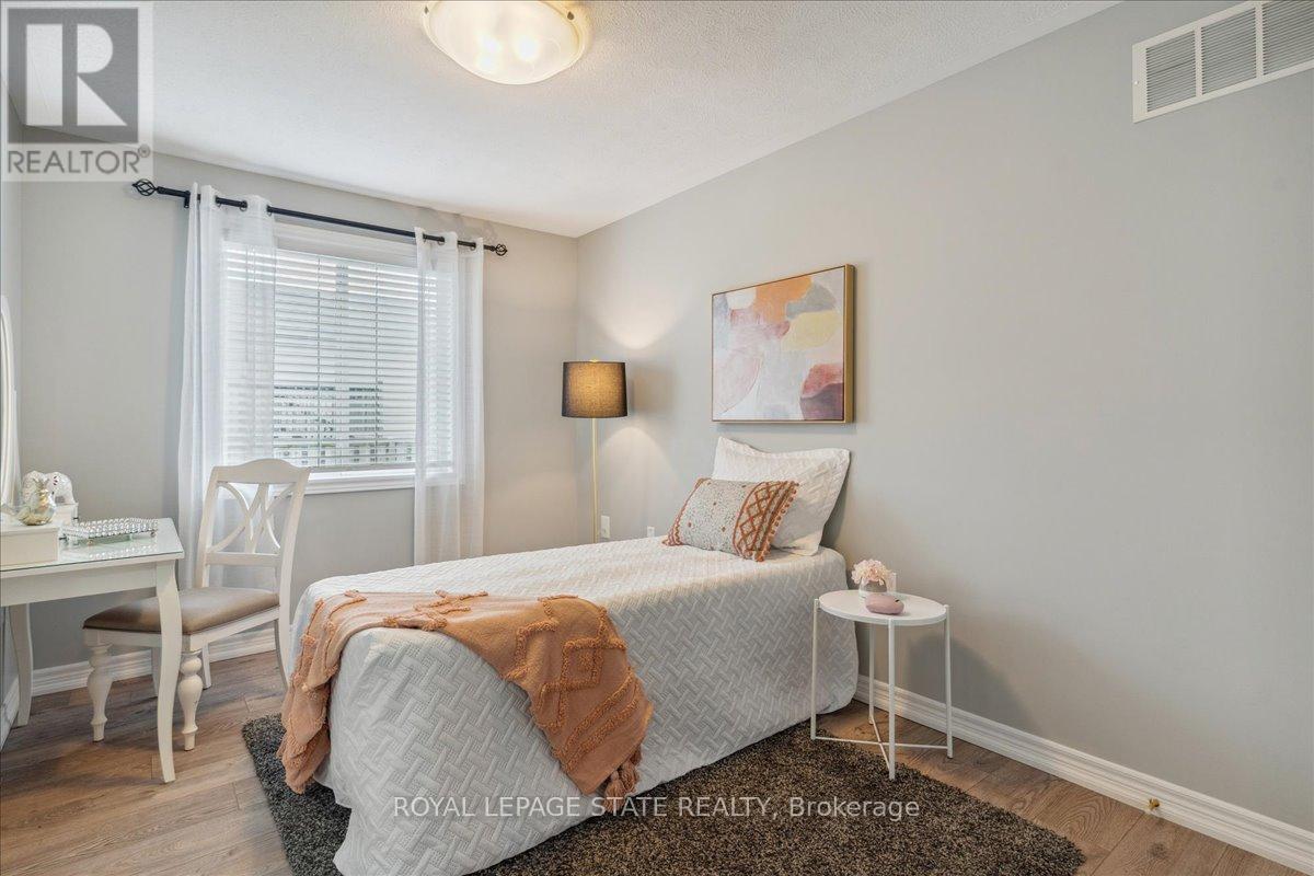 29 Mapleview Drive, Haldimand, Ontario  N0A 1H0 - Photo 4 - X12848168