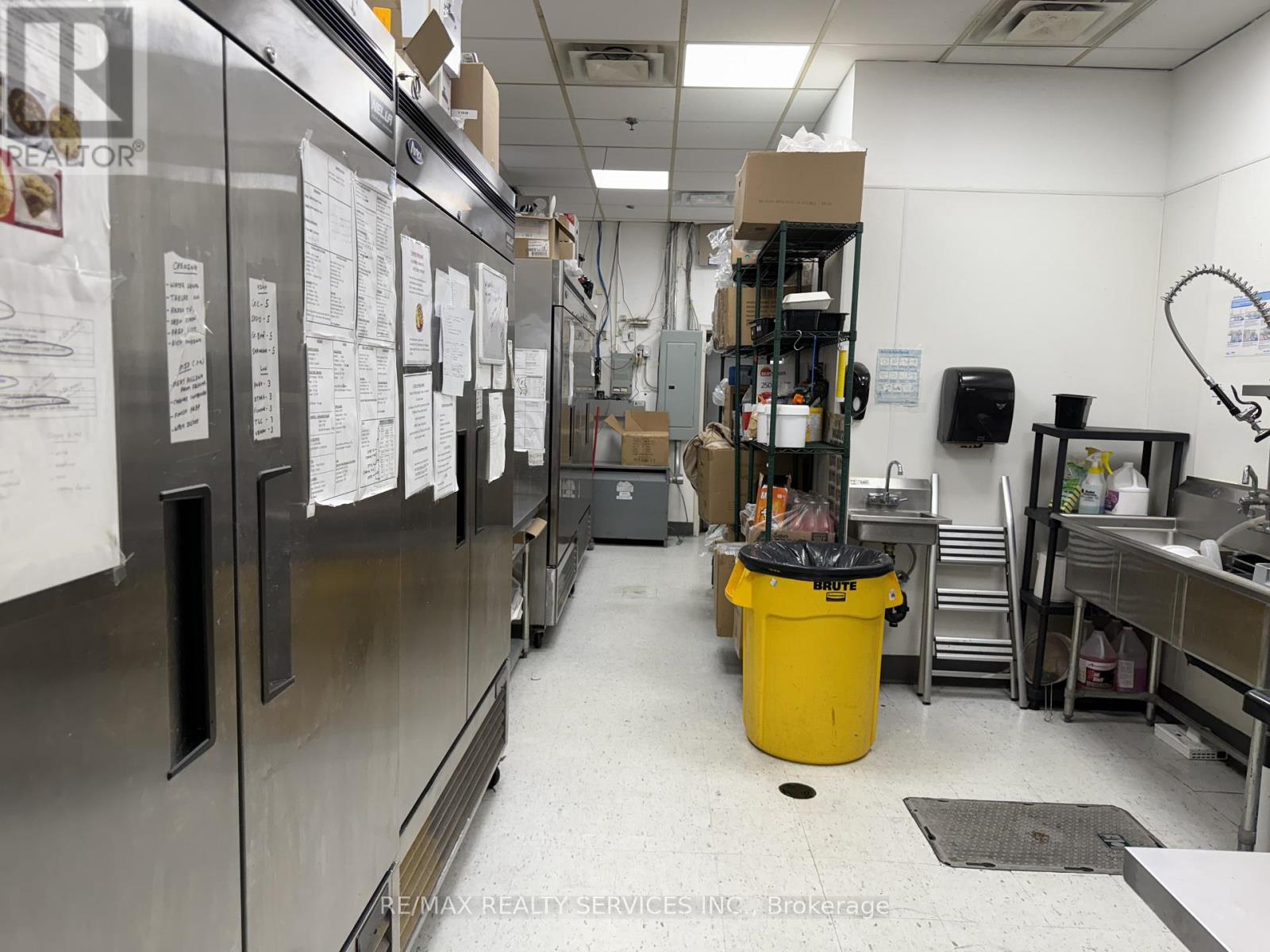 10 - 2255 Barton Street E, Hamilton, Ontario  L8H 7T4 - Photo 18 - X12848254