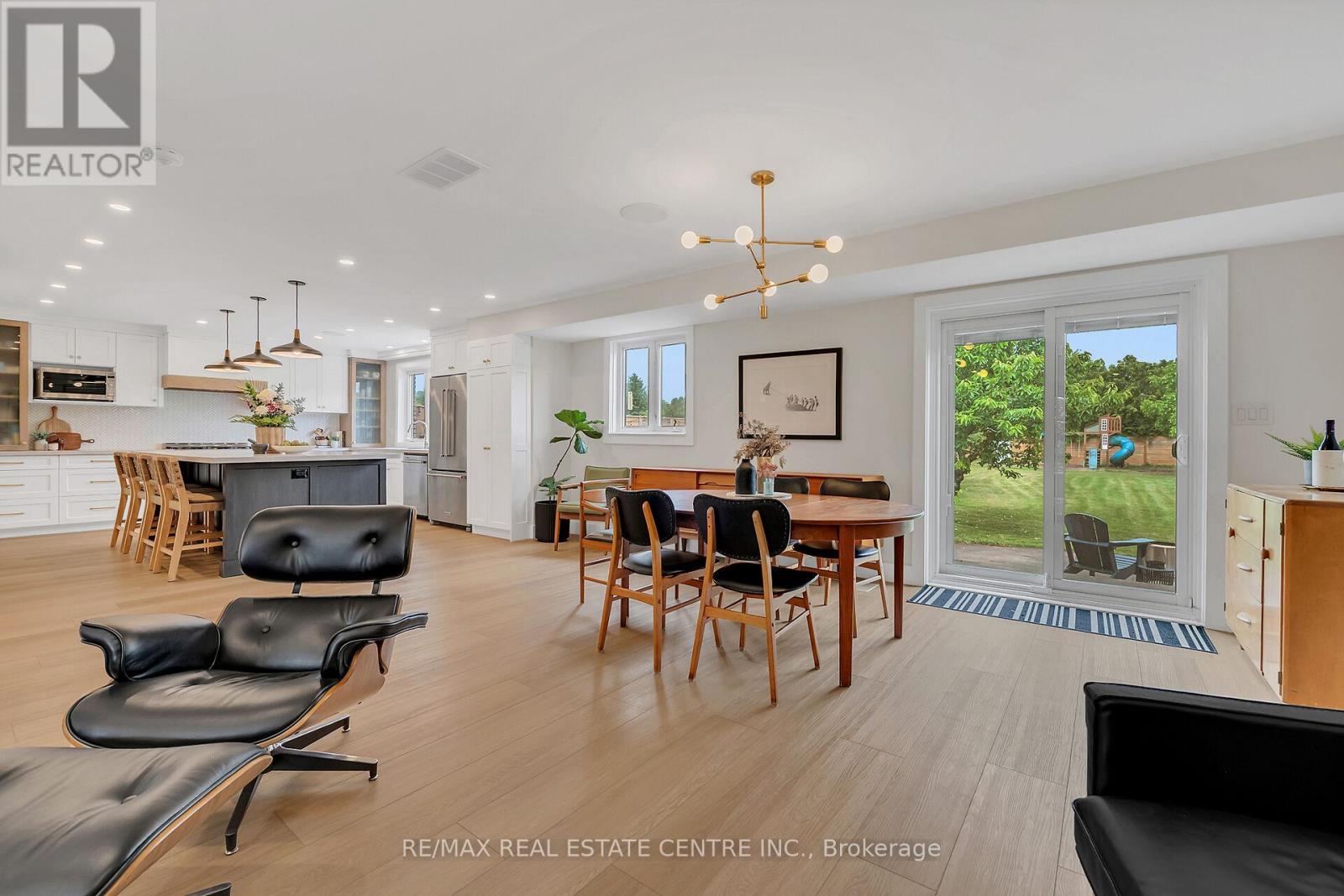 217 Jones Road, Hamilton, Ontario  L8E 5J4 - Photo 17 - X12848346