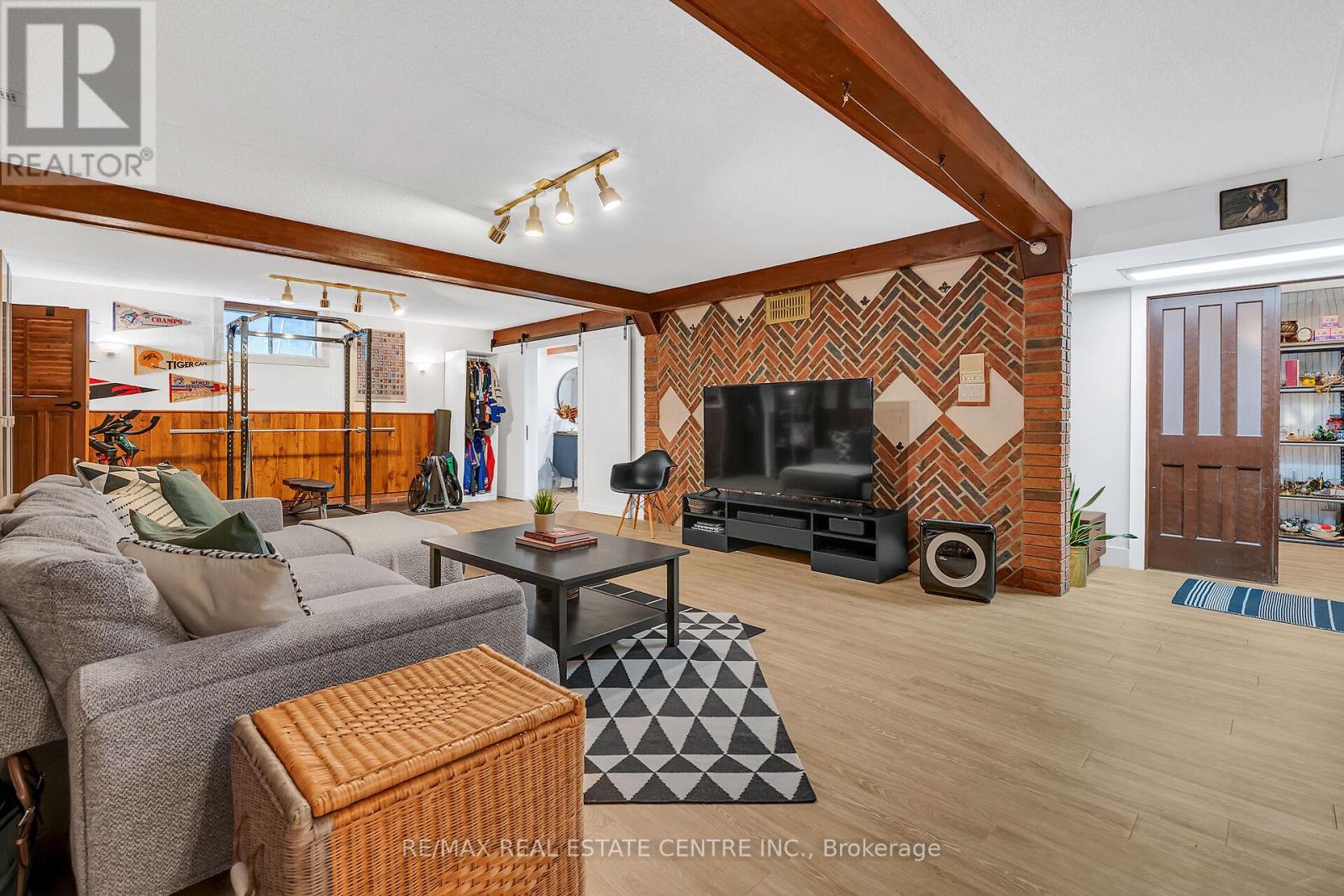 217 Jones Road, Hamilton, Ontario  L8E 5J4 - Photo 34 - X12848346