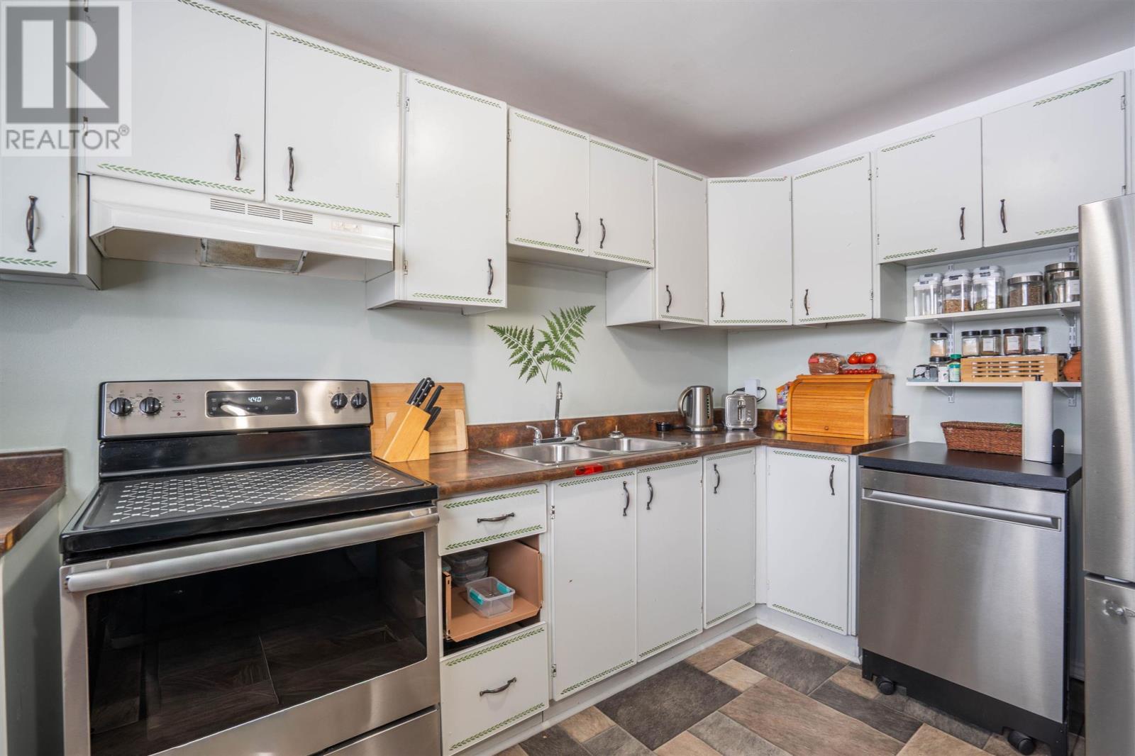 46 Copernicus Dr, Sault Ste. Marie, Ontario  P6A 6H2 - Photo 7 - SM260415