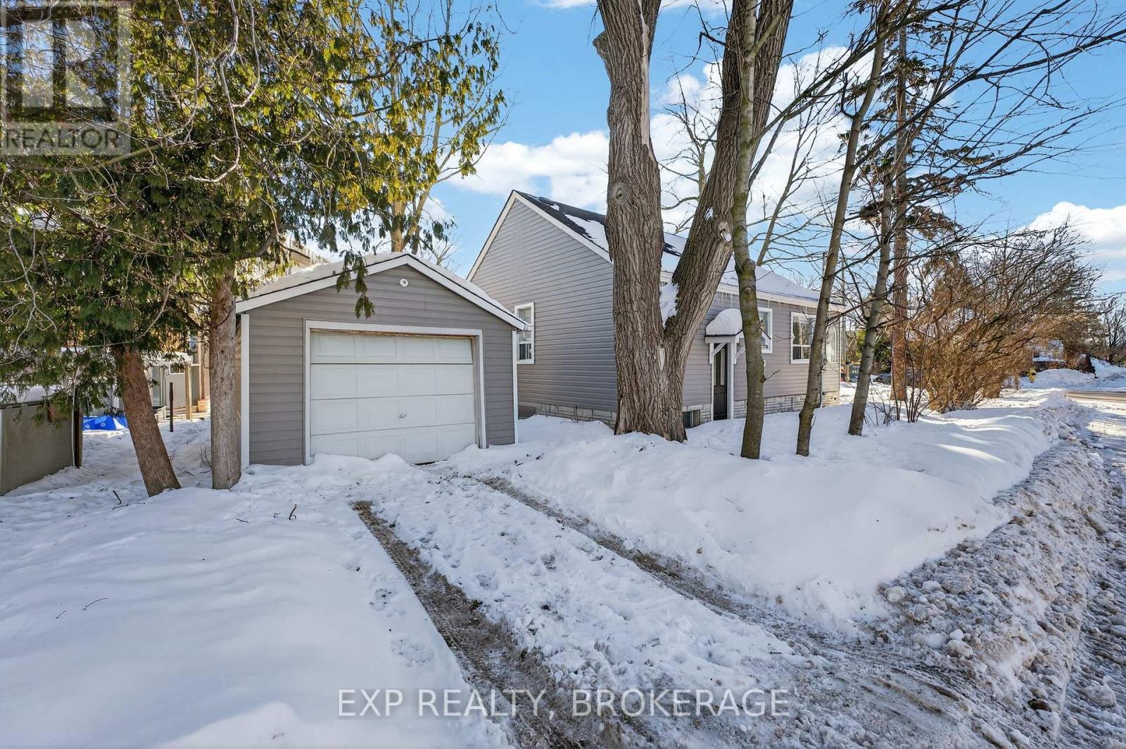 19 SCOTT STREET, kingston (central city east), Ontario