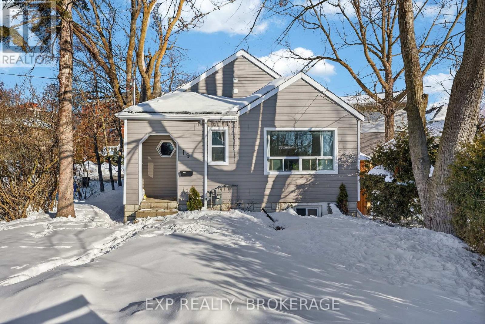 19 Scott Street, Kingston (Central City East), Ontario  K7L 1L3 - Photo 18 - X12848416