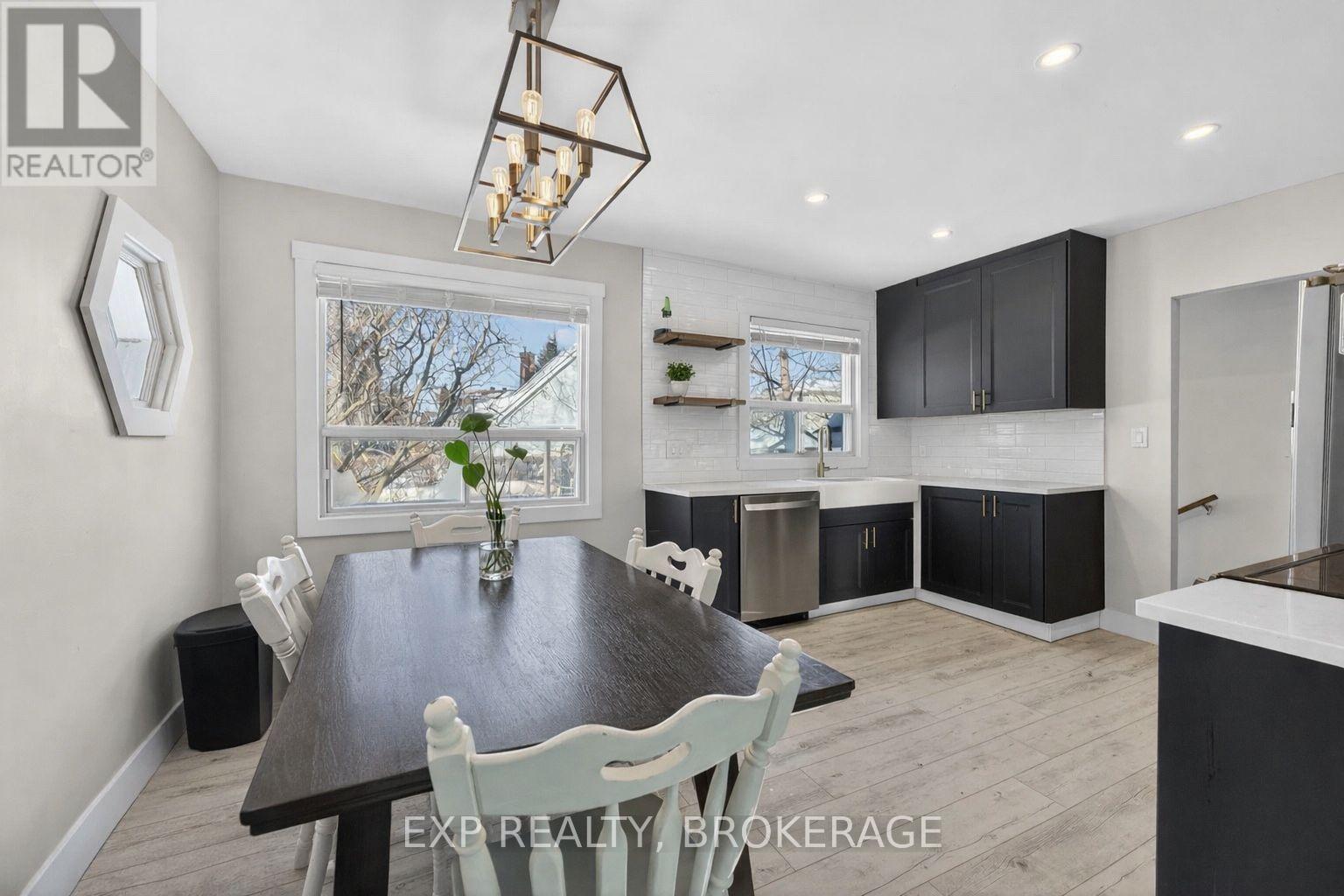 19 Scott Street, Kingston (Central City East), Ontario  K7L 1L3 - Photo 6 - X12848416