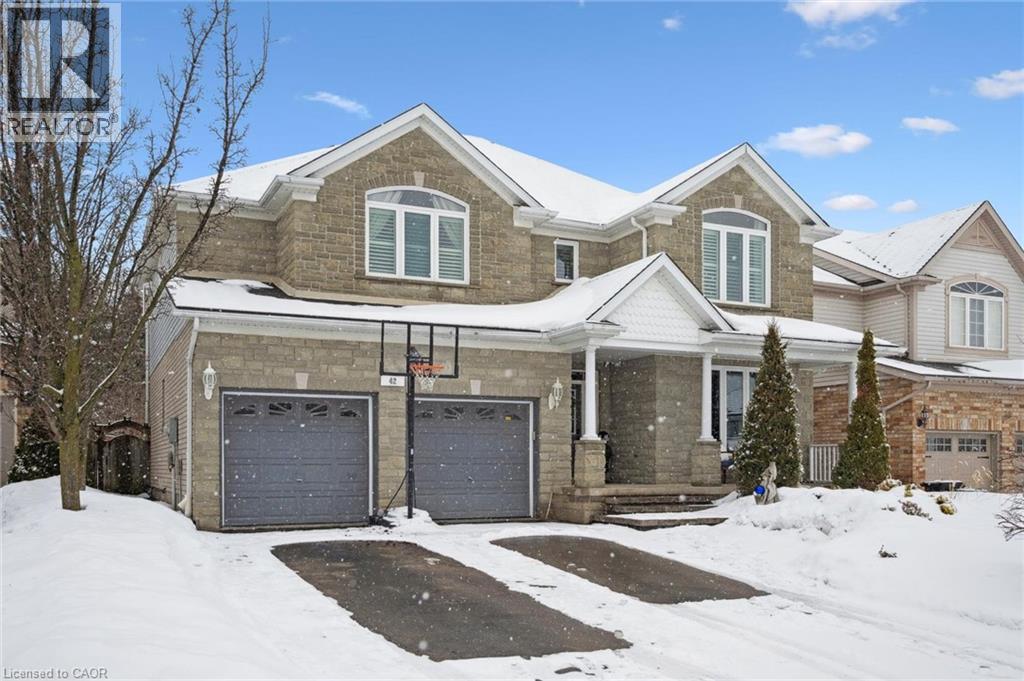 42 Fischer Court, Kitchener, Ontario  N2P 2V9 - Photo 2 - 40807275