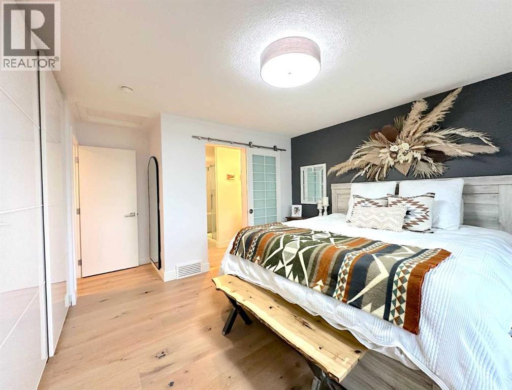 139 Wildwood Drive Sw, Calgary, Alberta  T3C 3C7 - Photo 16 - A2261636