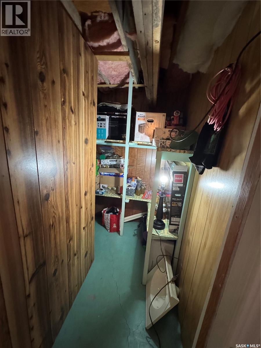 202 2nd Avenue, Spalding, Saskatchewan  S0K 4C0 - Photo 31 - SK029577
