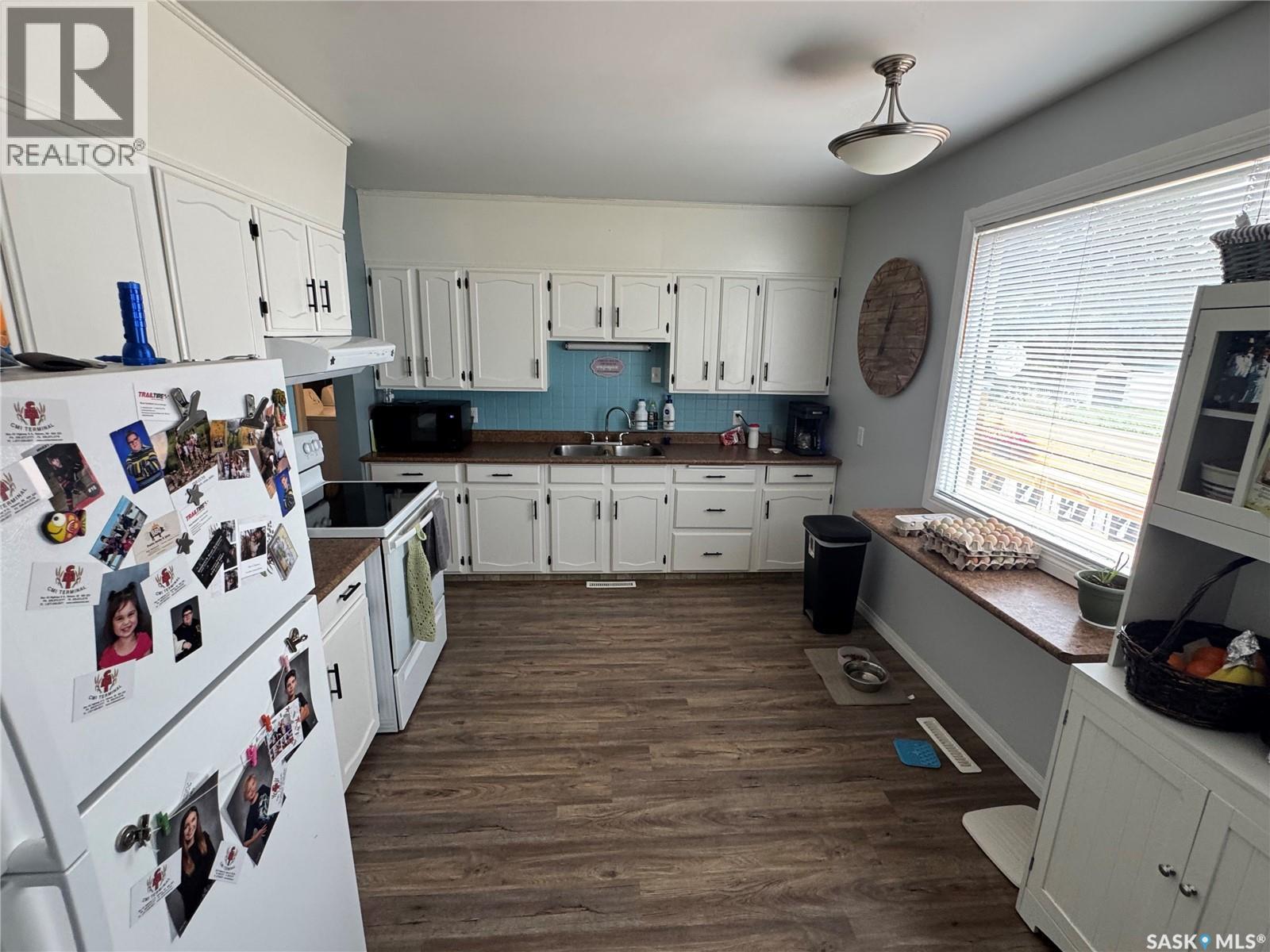 202 2nd Avenue, Spalding, Saskatchewan  S0K 4C0 - Photo 14 - SK029577