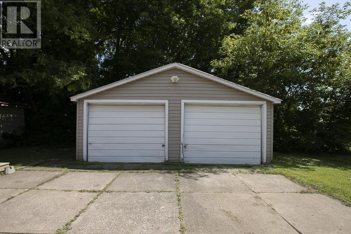 394 Charles St, Sault Ste. Marie, Ontario  P6C 3L3 - Photo 8 - SM260416