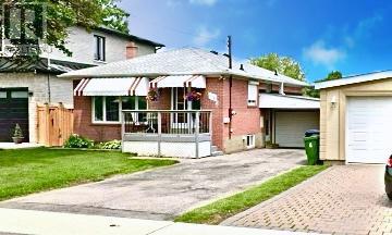 116 Lord Roberts Drive, Toronto, Ontario  M1K 3W8 - Photo 2 - E12847622