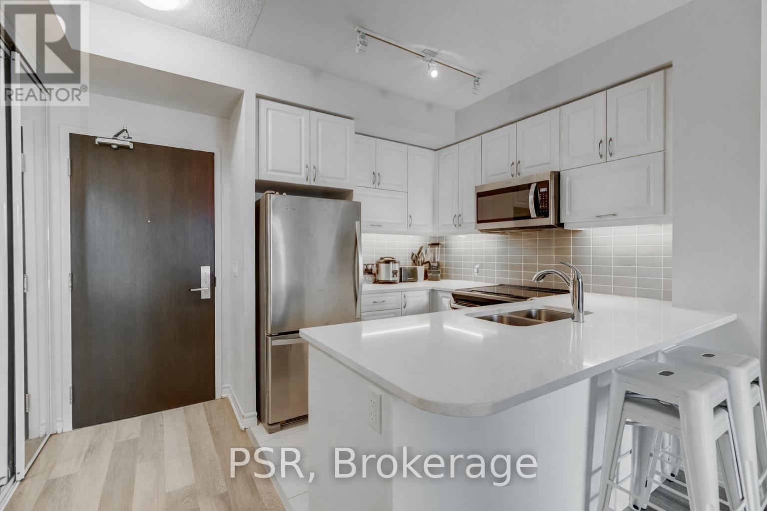 321 - 39 Annie Craig Drive, Toronto, Ontario  M8V 0H1 - Photo 4 - W12845666