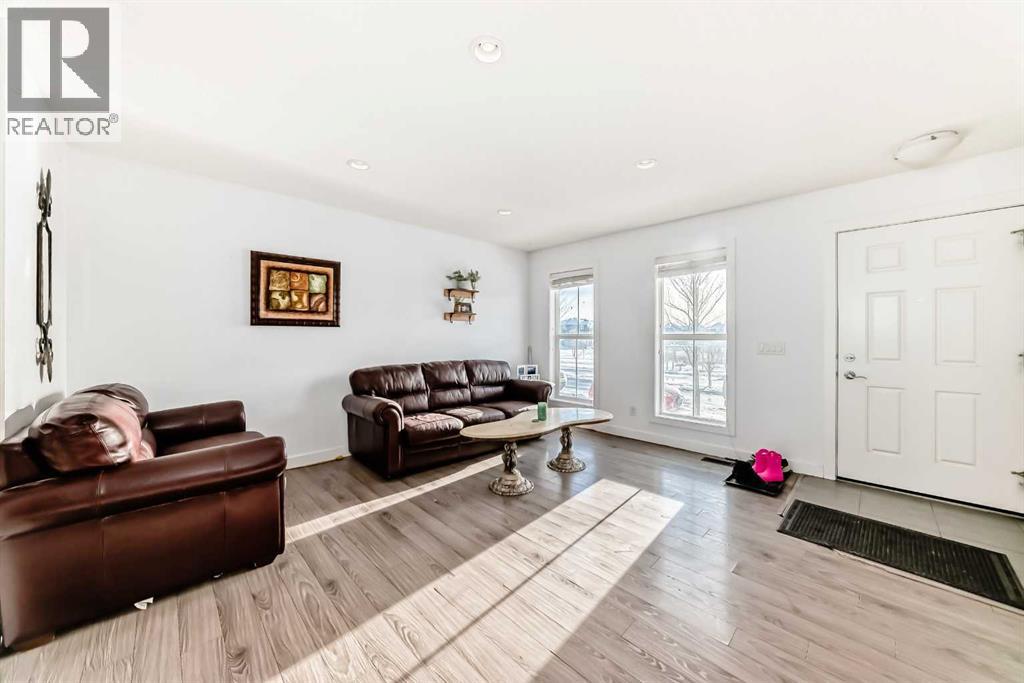 366 Auburn Bay Avenue Se, Calgary, Alberta  T3M 2C8 - Photo 8 - A2281637