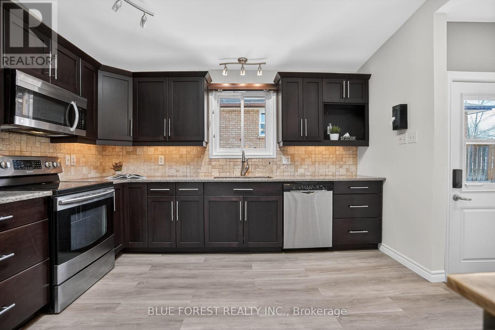 250 Alder Road, Ingersoll, Ontario  N5C 3Z2 - Photo 11 - X12848502