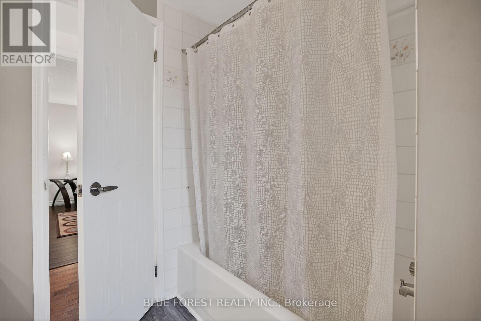 250 Alder Road, Ingersoll, Ontario  N5C 3Z2 - Photo 17 - X12848502