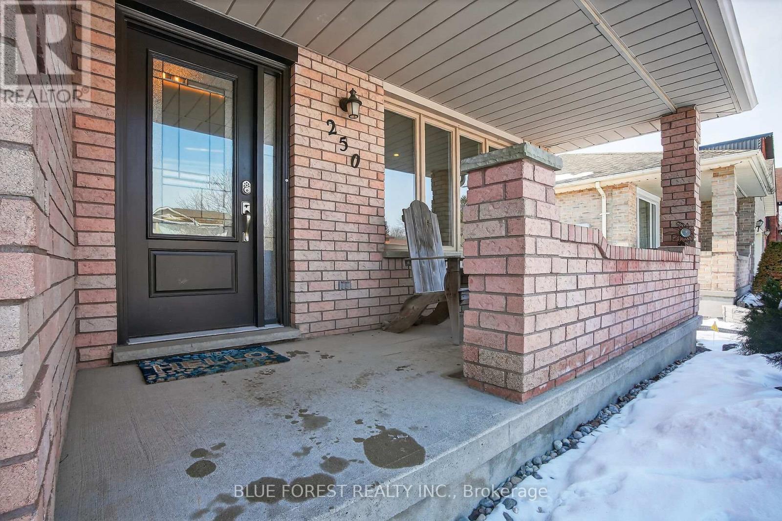 250 Alder Road, Ingersoll, Ontario  N5C 3Z2 - Photo 3 - X12848502