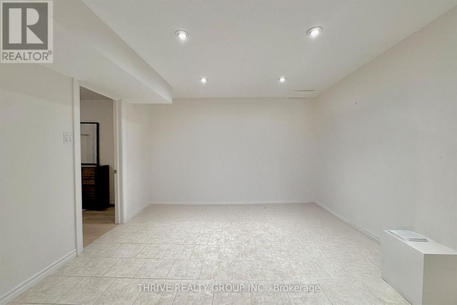 Lower - 632 Sherene Terrace, London North, Ontario  N6H 3K1 - Photo 13 - X12848574