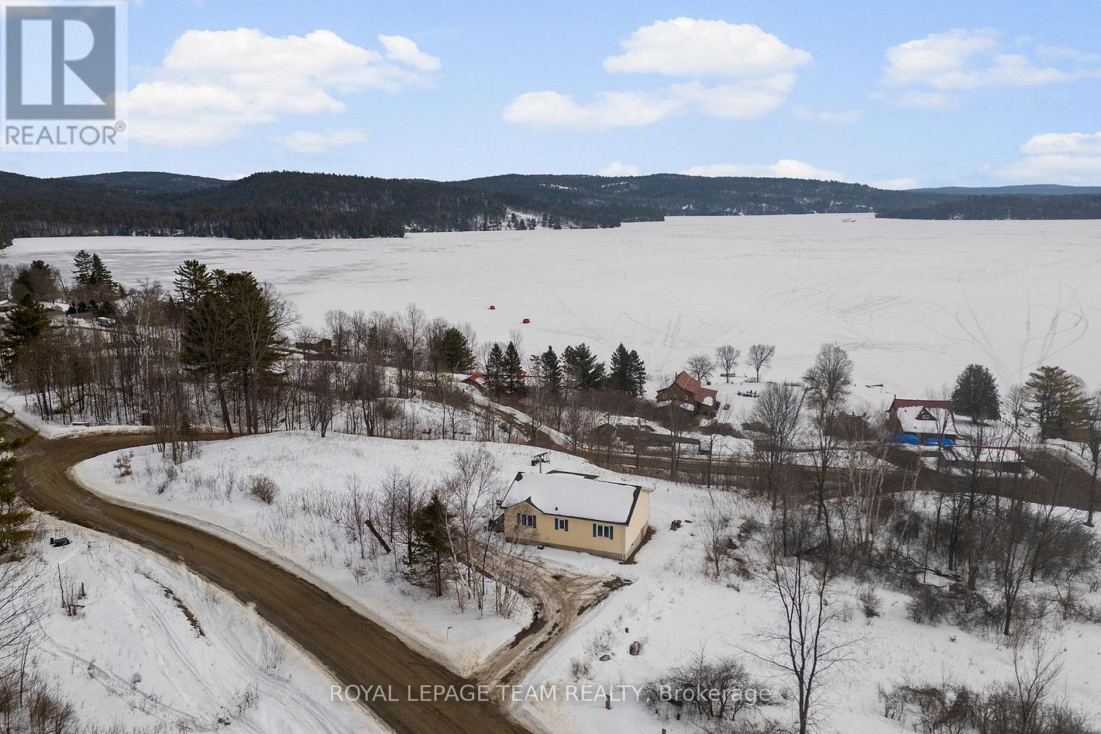 1086 Victory Lane, Frontenac, Ontario  K0J 1H0 - Photo 3 - X12848526