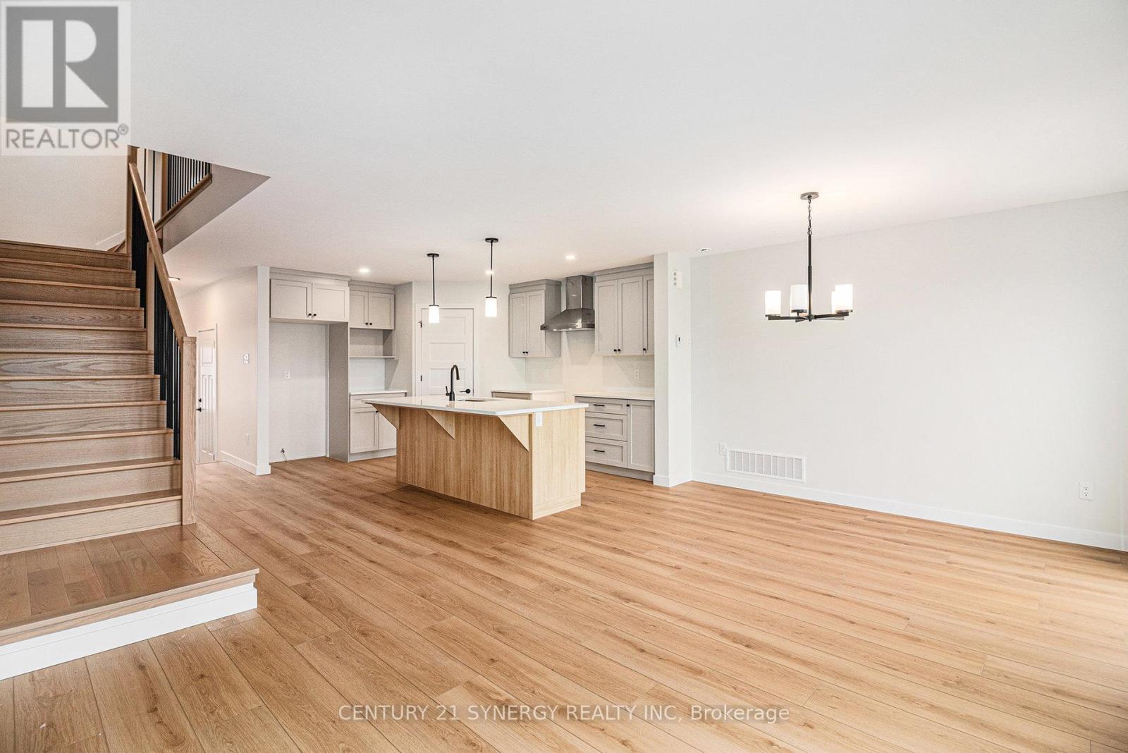 Unknown Address, ,     - Photo 10 - X12848448