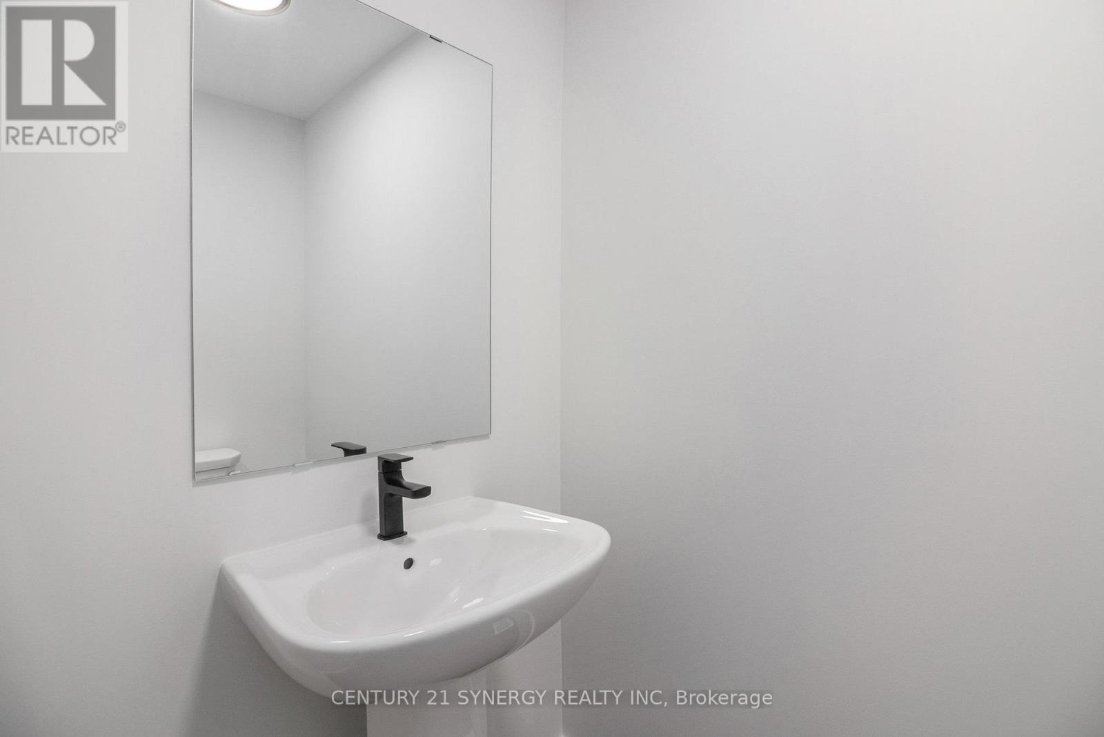 Unknown Address, ,     - Photo 15 - X12848448