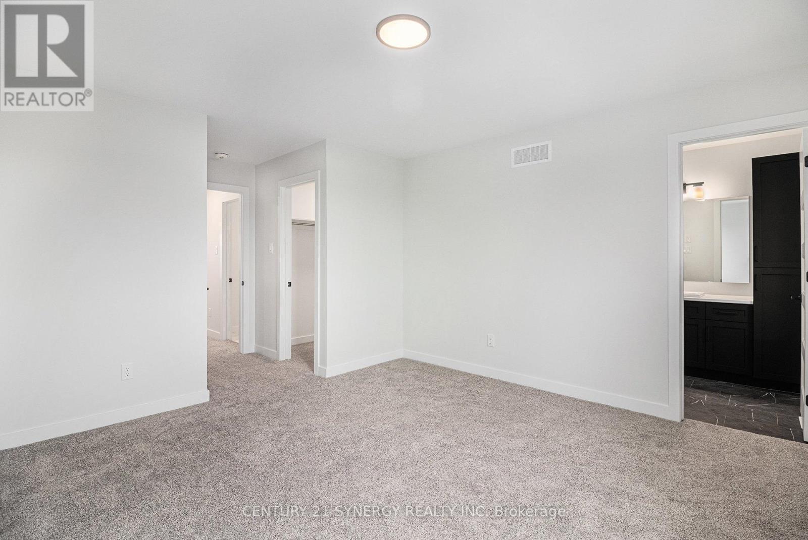 Unknown Address, ,     - Photo 18 - X12848448