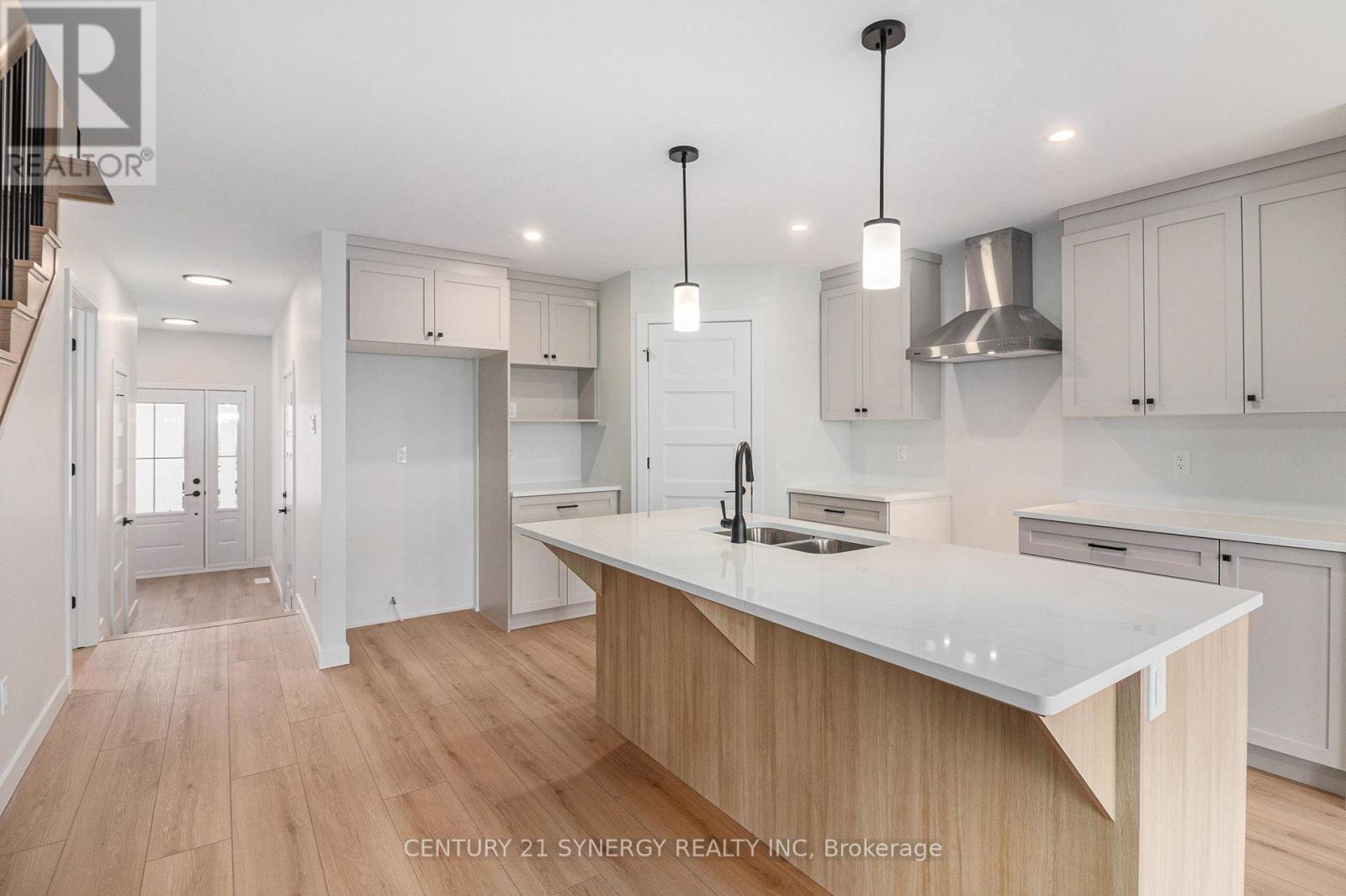 Unknown Address, ,     - Photo 5 - X12848448