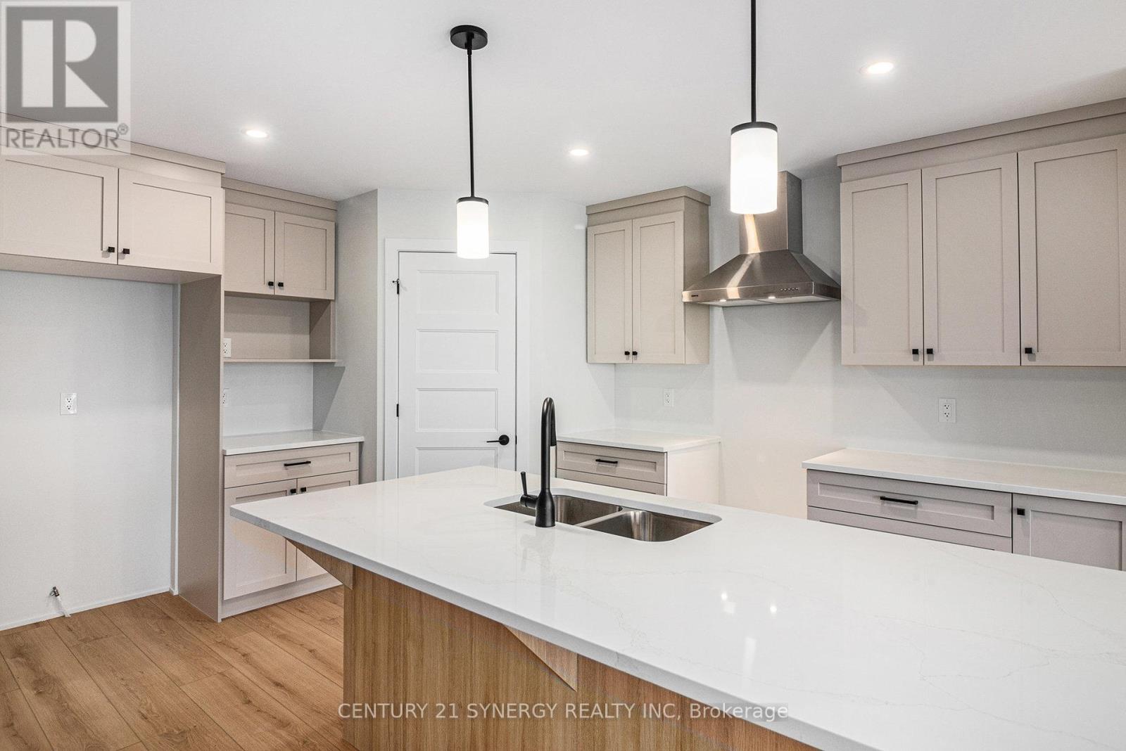 Unknown Address, ,     - Photo 6 - X12848448