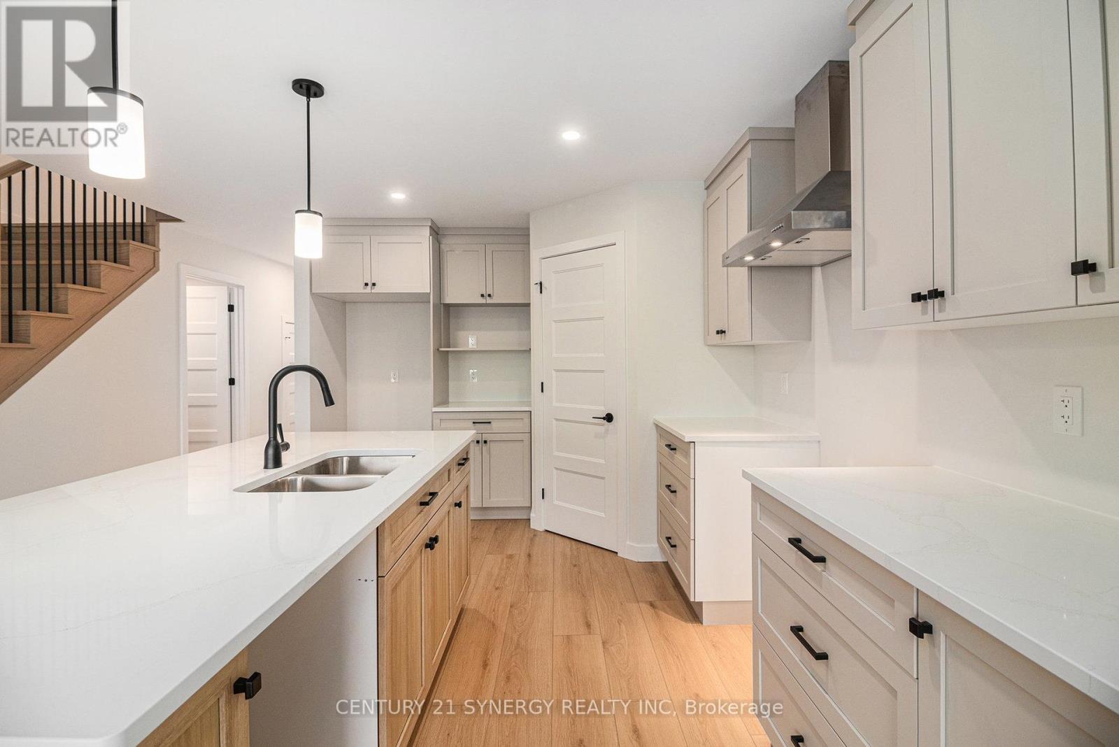 Unknown Address, ,     - Photo 8 - X12848448