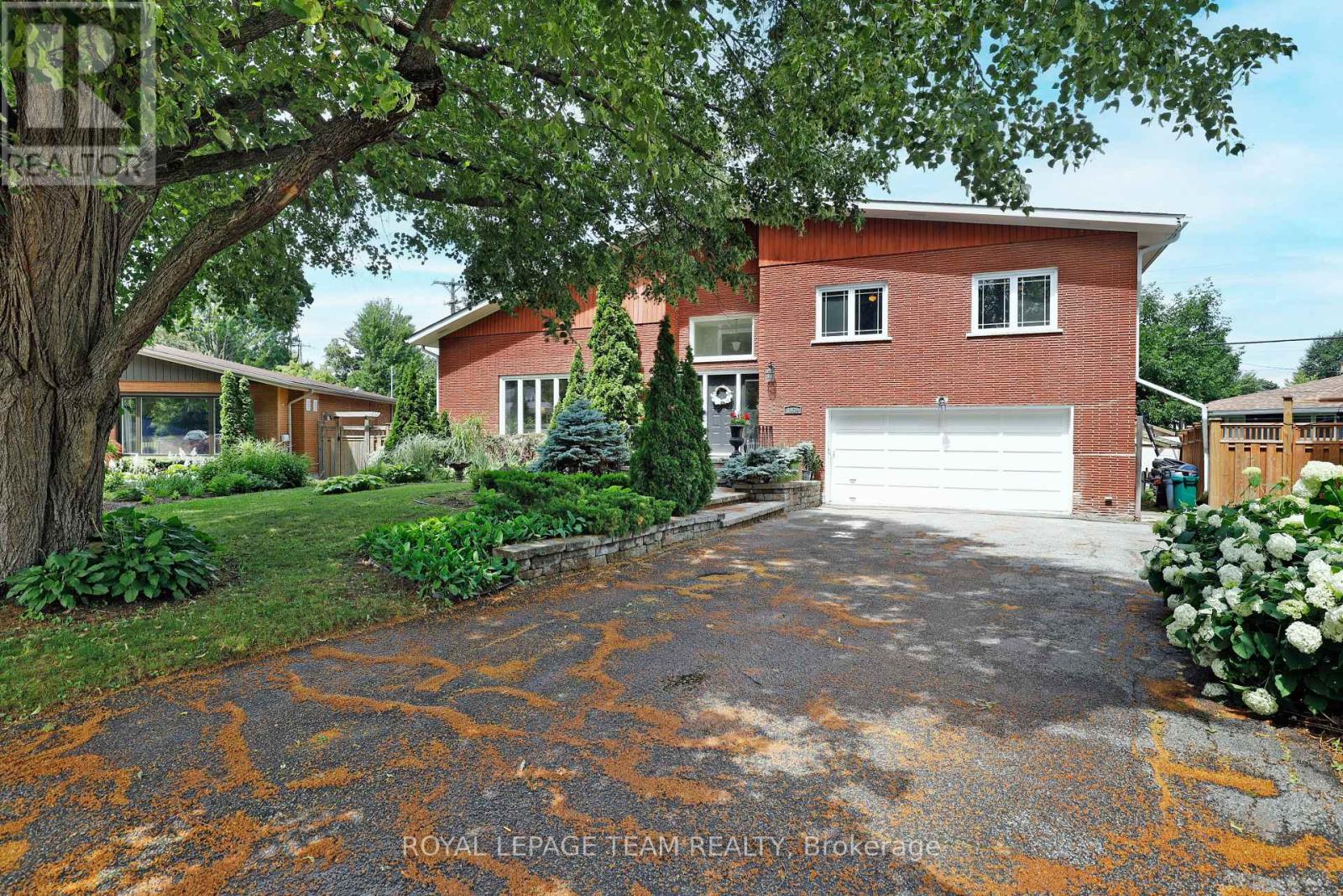 1939 Wembley Avenue, Ottawa, Ontario  K2A 1A8 - Photo 10 - X12848562