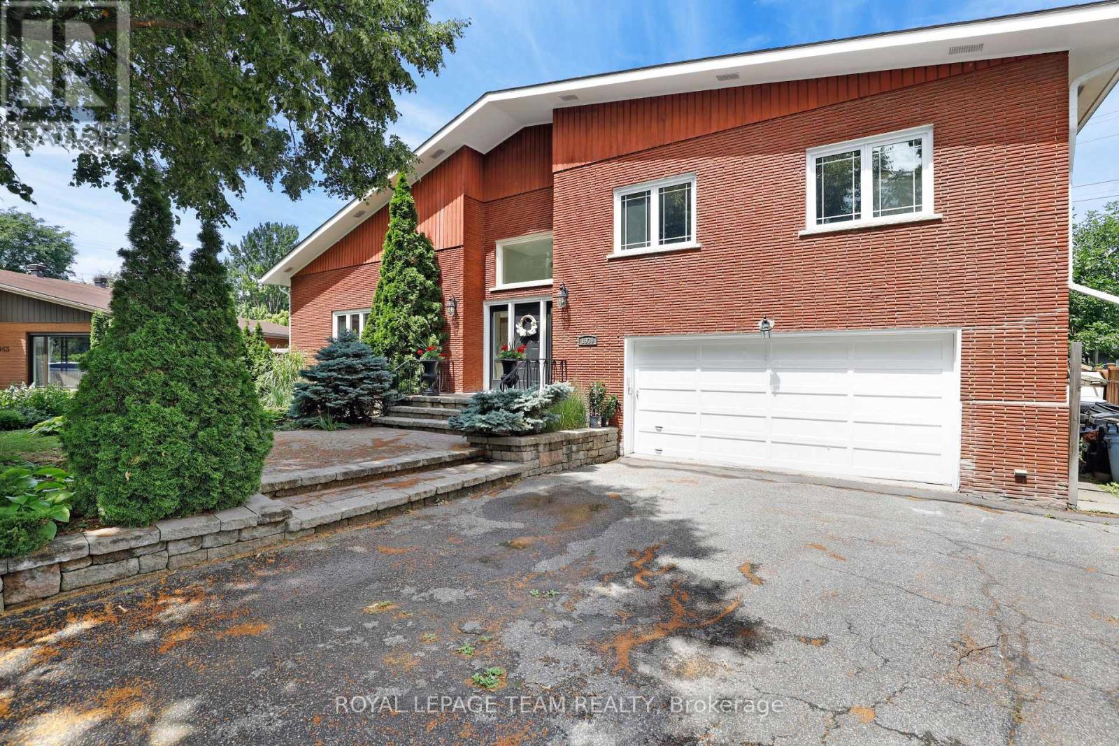 1939 Wembley Avenue, Ottawa, Ontario  K2A 1A8 - Photo 11 - X12848562