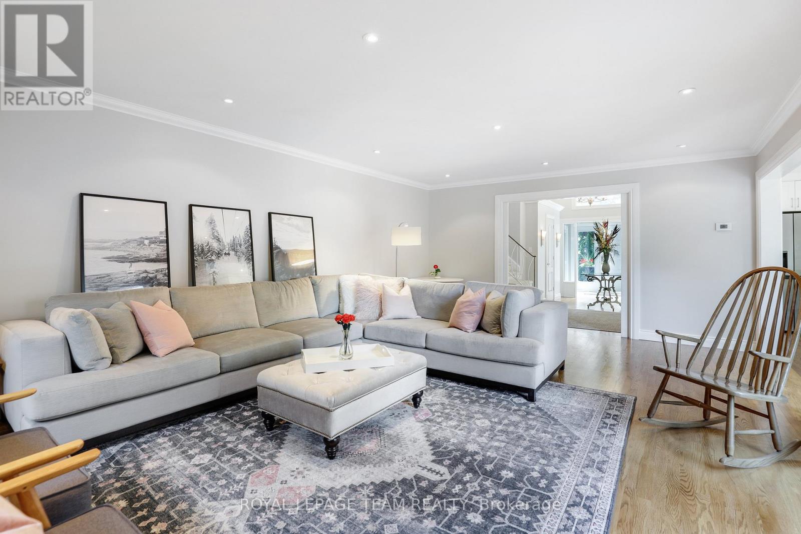 1939 Wembley Avenue, Ottawa, Ontario  K2A 1A8 - Photo 28 - X12848562