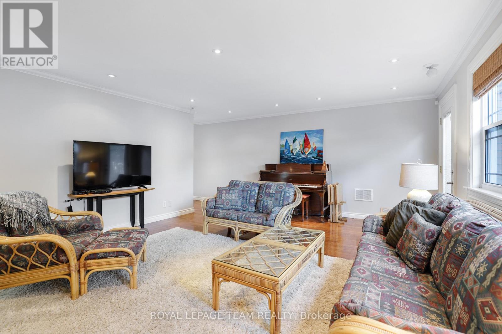 1939 Wembley Avenue, Ottawa, Ontario  K2A 1A8 - Photo 37 - X12848562