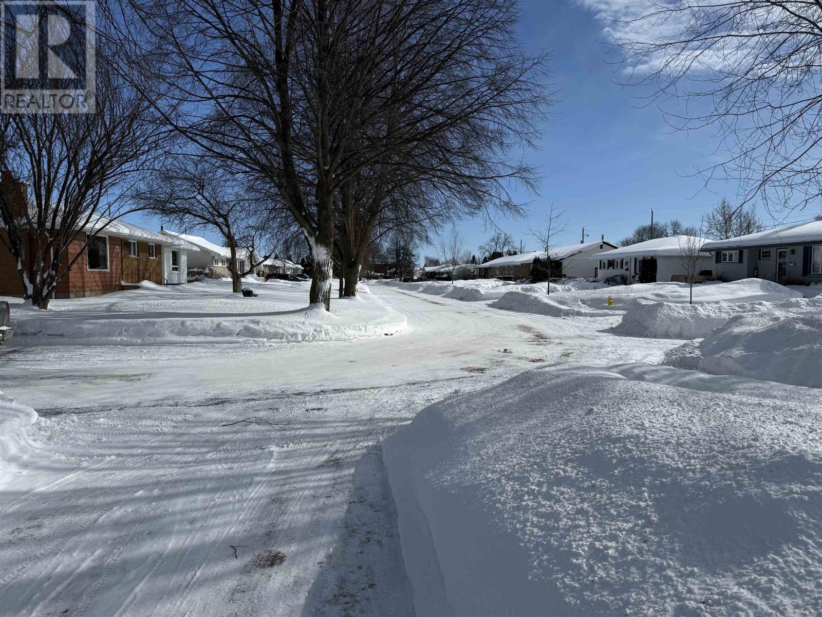 467 Sycamore Pl, Thunder Bay, Ontario  P7C 1X3 - Photo 33 - TB2600292