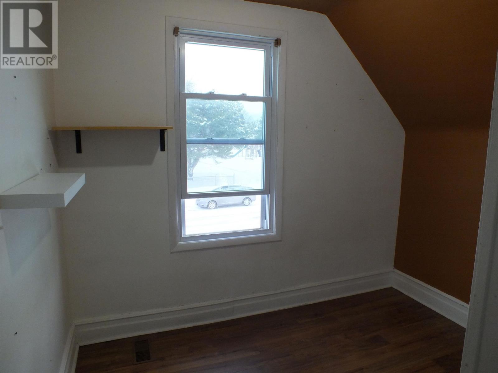 225 Balmoral St, Thunder Bay, Ontario  P7C 4J7 - Photo 12 - TB2600316