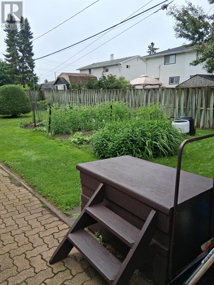 467 Sycamore Pl, Thunder Bay, Ontario  P7C 1X3 - Photo 45 - TB2600292