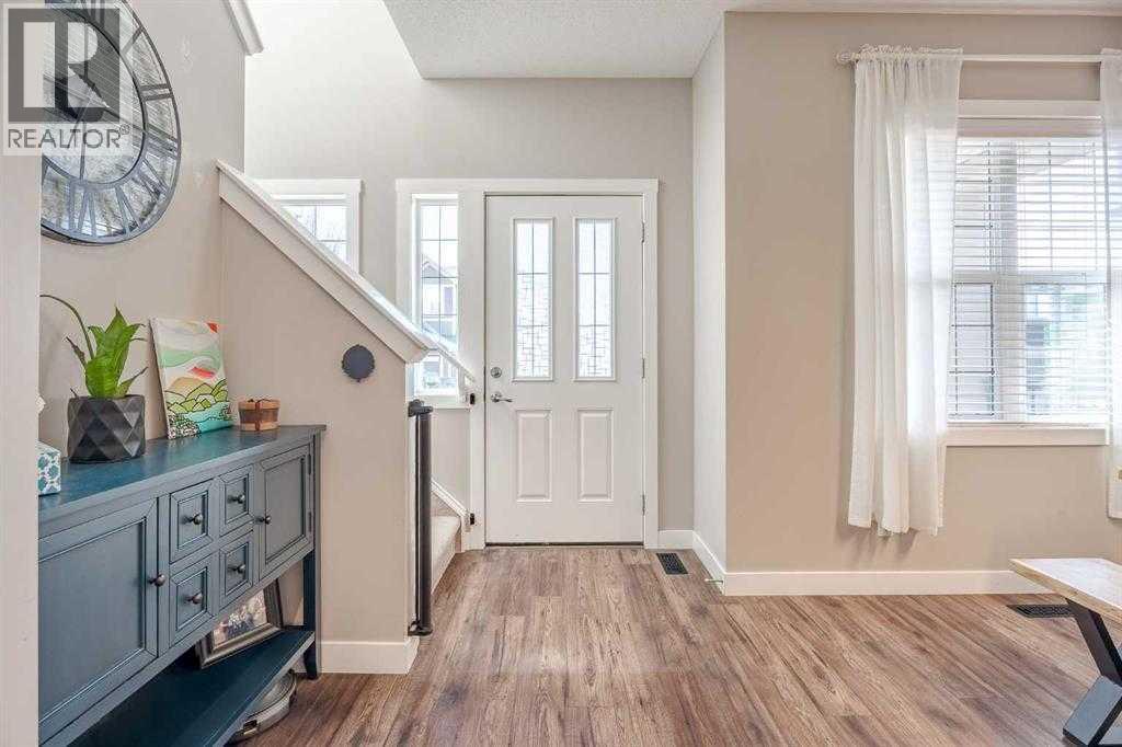 133 Midtown Court Sw, Airdrie, Alberta  T4B 4E4 - Photo 5 - A2286490