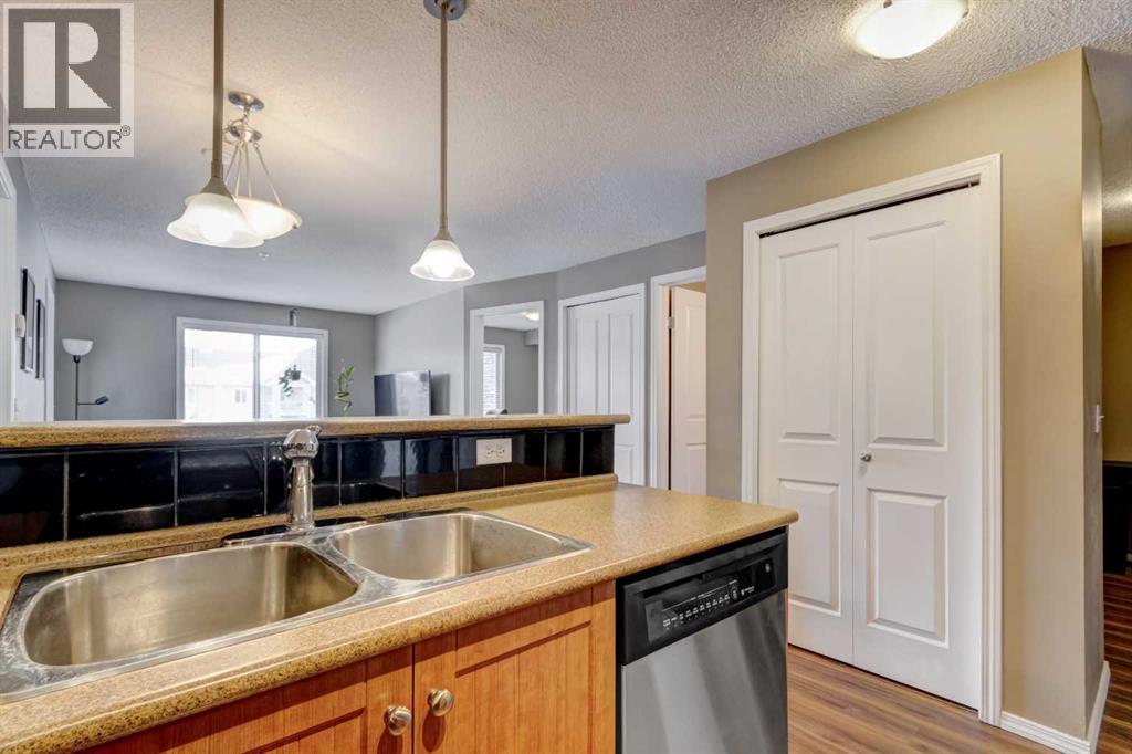 2339, 8 Bridlecrest Drive Sw, Calgary, Alberta  T2Y 0H7 - Photo 4 - A2288880