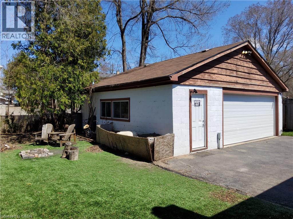 7 Usher Street, Brantford, Ontario  N3R 1B8 - Photo 4 - 40809859