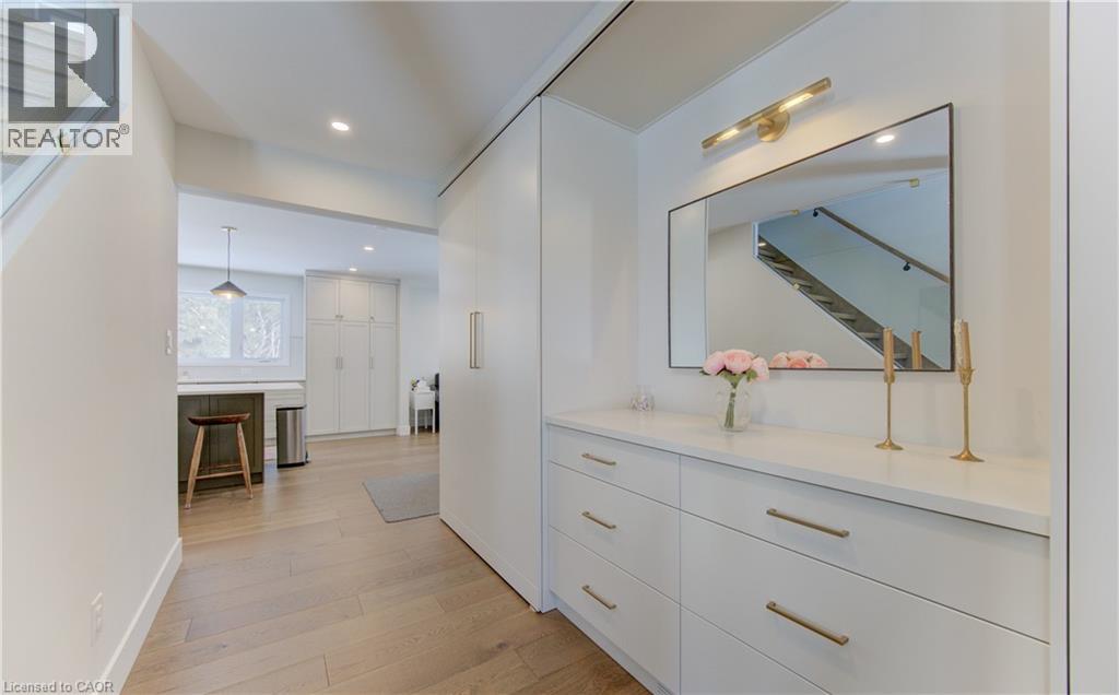 343 Craigleith Drive, Waterloo, Ontario  N2L 5B5 - Photo 4 - 40808848