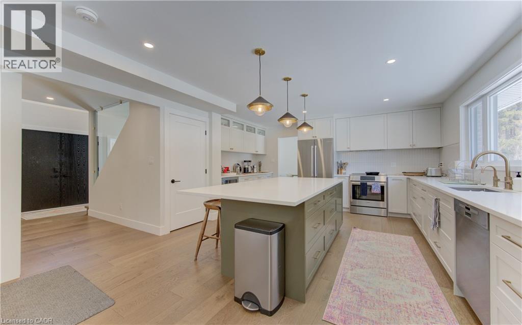 343 Craigleith Drive, Waterloo, Ontario  N2L 5B5 - Photo 8 - 40808848